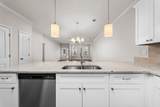 827 Montclair Point - Photo 17