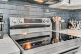 940 Heard Avenue - Photo 18