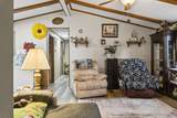 805 Manderson Circle - Photo 18