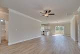 1679 Pine Ridge Dr N - Photo 10
