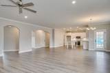 908 Walker Pt Drive - Photo 11