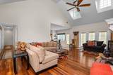 1197 Jefferson Boulevard - Photo 9