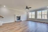 914 Walker Pt Drive - Photo 15