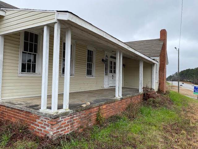 4752 Washington Road - Photo 1