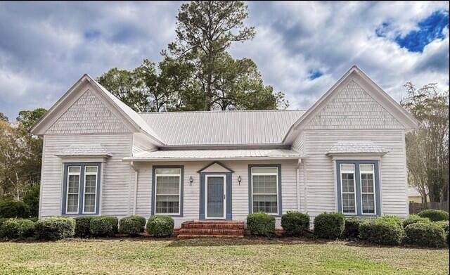 211 Railroad Street - Photo 1