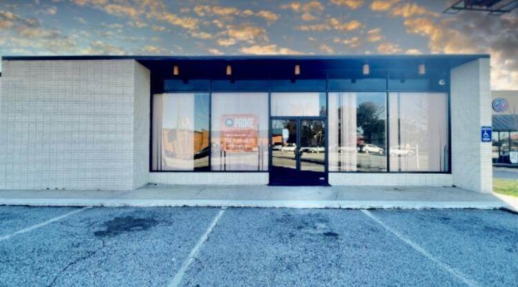 1002 Walton Way - Photo 1