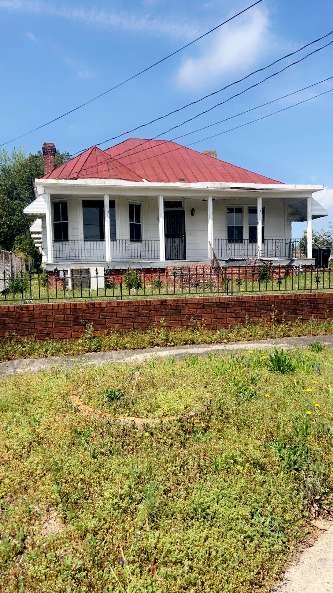 627 Montgomery Street - Photo 1