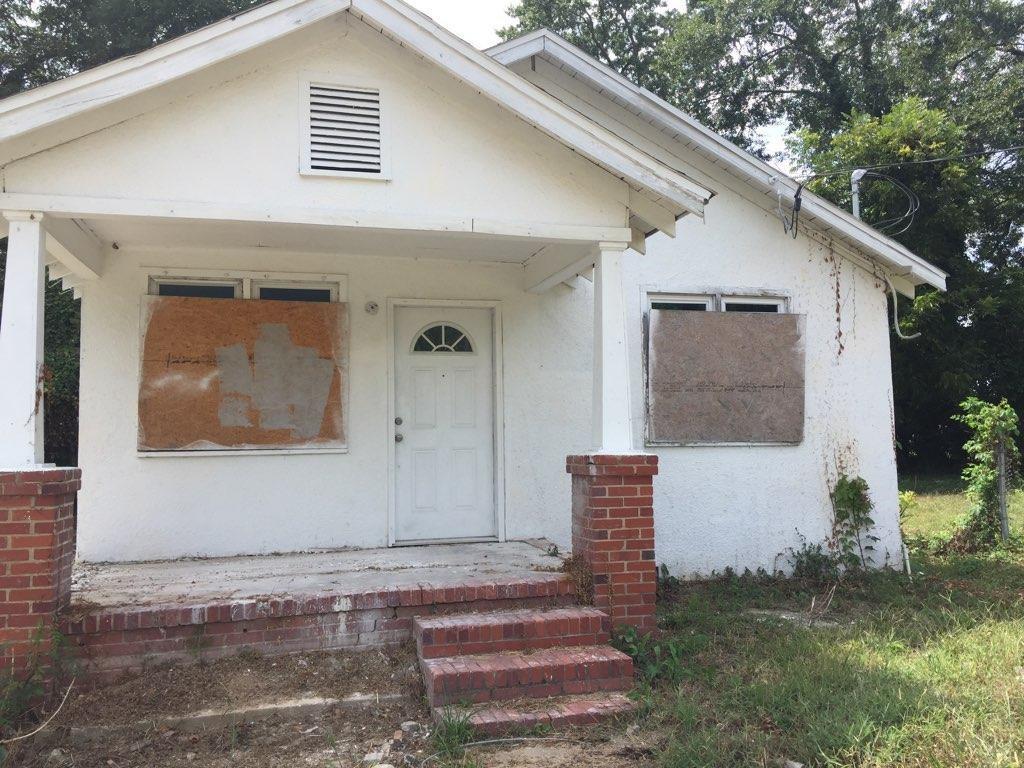 1112 Cedar Street - Photo 1