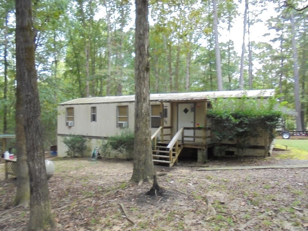 1390 Lakeview Drive - Photo 1