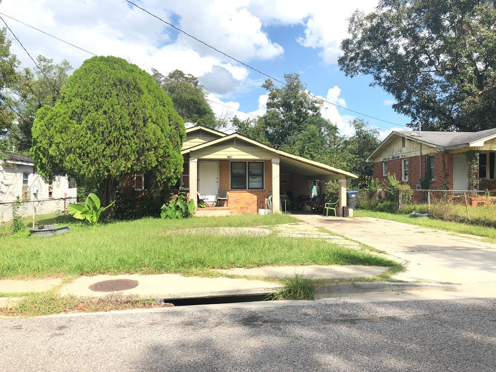 1109 11th Avenue - Photo 1