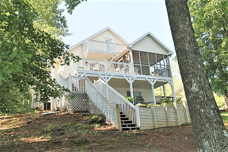 472 Paradise Street - Photo 1