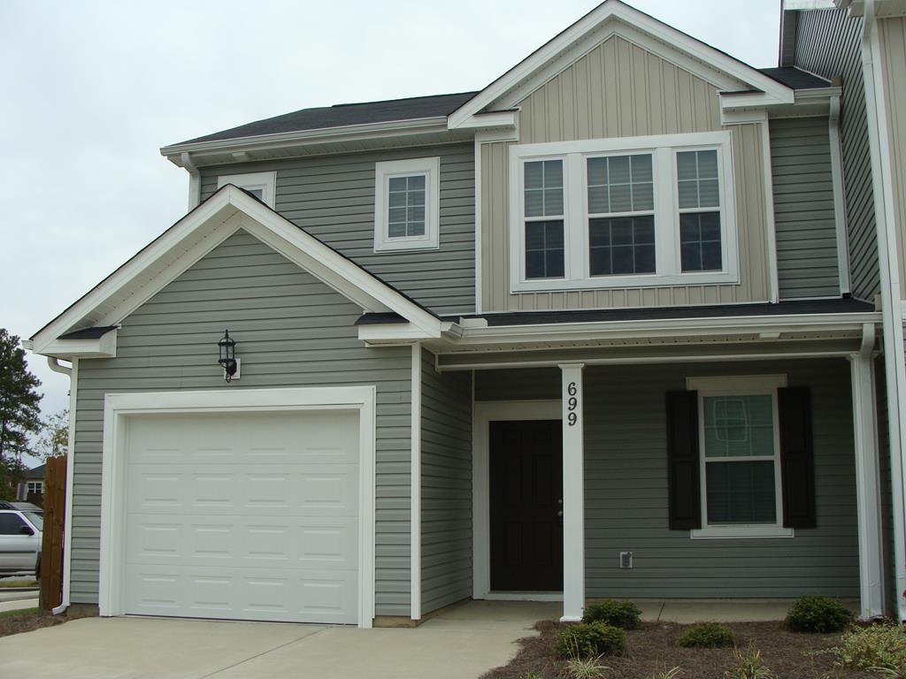 699 Aberdeen Circle - Photo 1