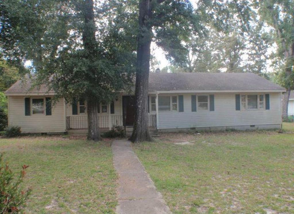 370 Oak Lane - Photo 1