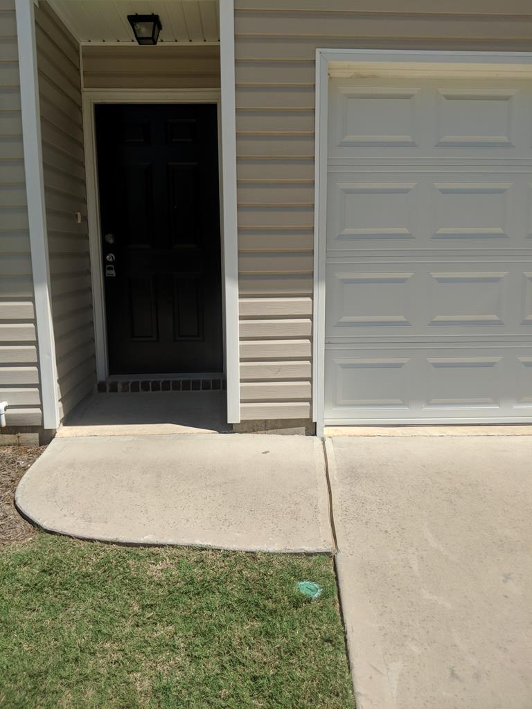 279 Lynbrook Way - Photo 1