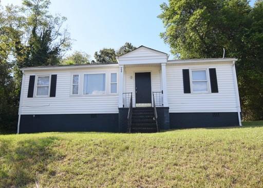 706 Crestlyn Drive - Photo 1