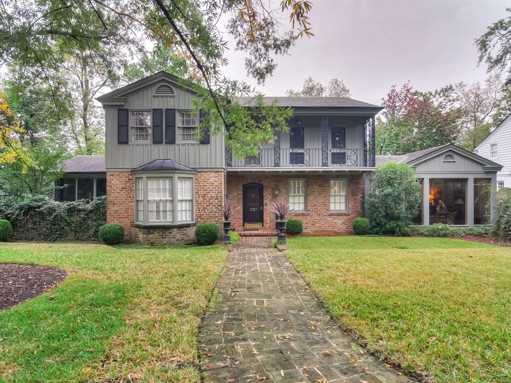 2727 Hillcrest Avenue - Photo 1