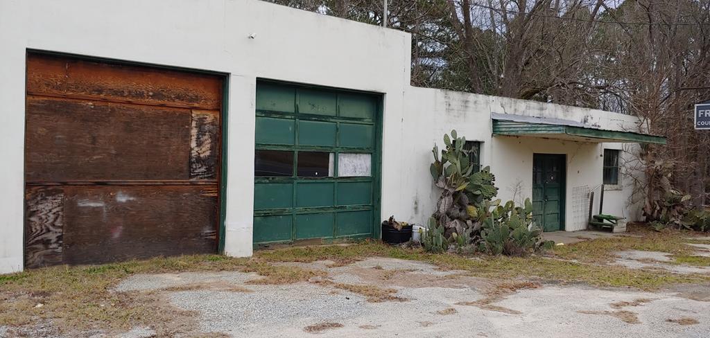 24125 Hwy 16 - Photo 1
