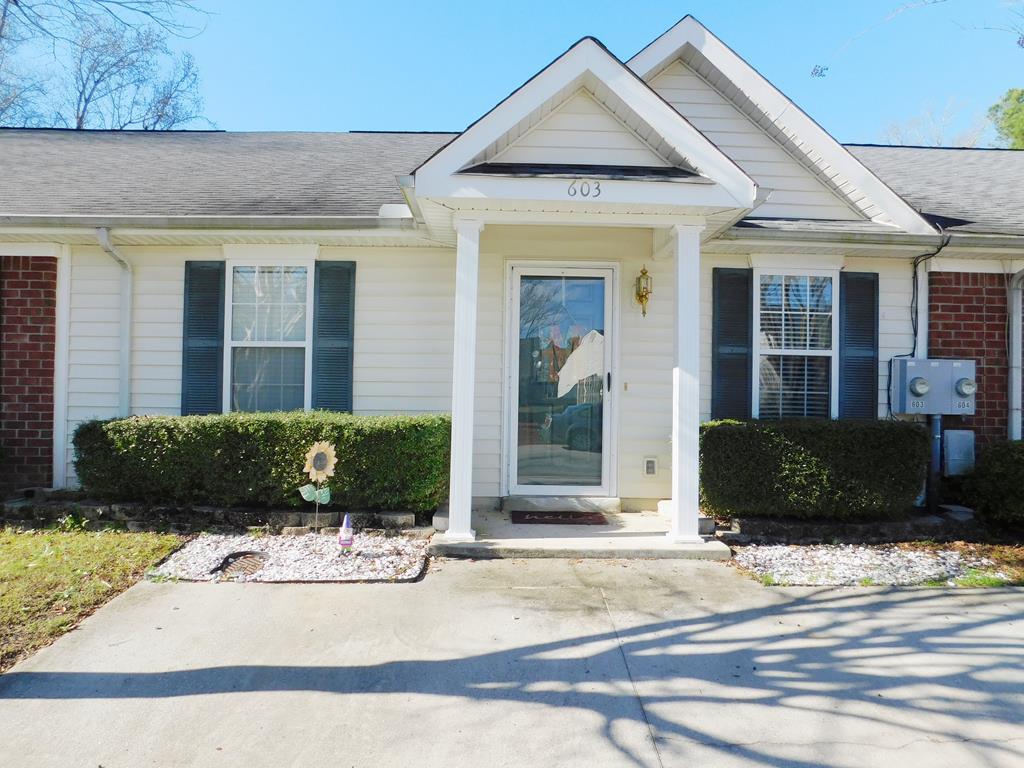 603 Laurel Place - Photo 1