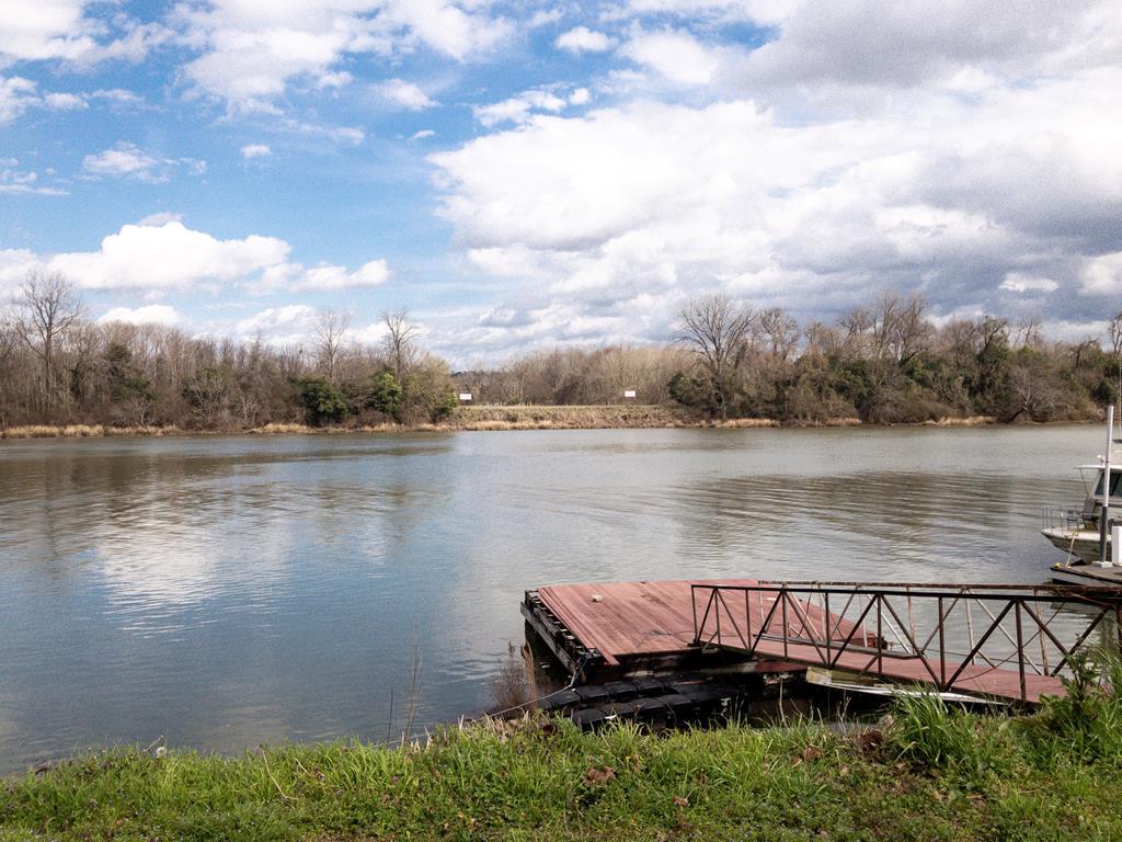 660 Riverfront Drive - Photo 1