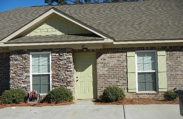 119 Village Run - Photo 1