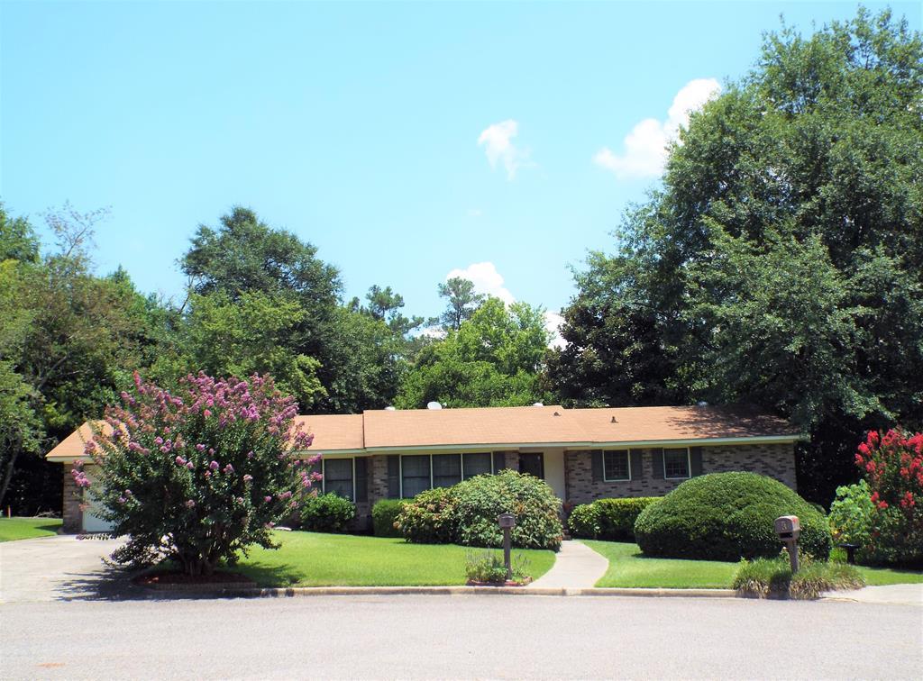2 Pinewood Court - Photo 1