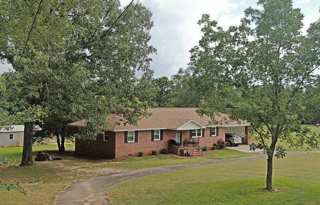 613 Pecos Road - Photo 1