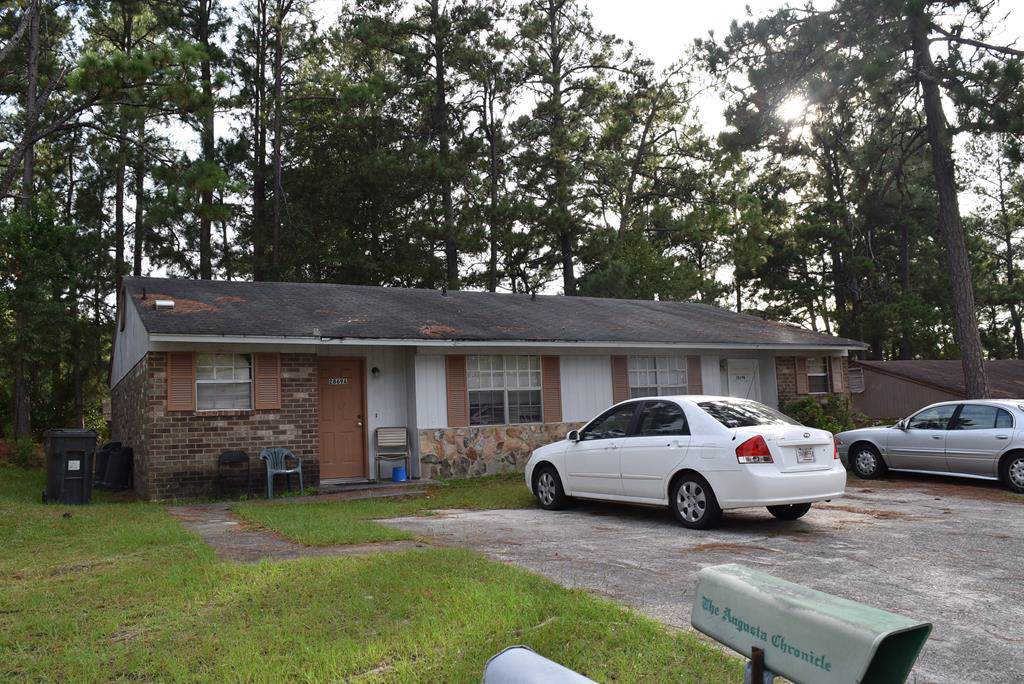 2869 Glenn Hills Circle - Photo 1