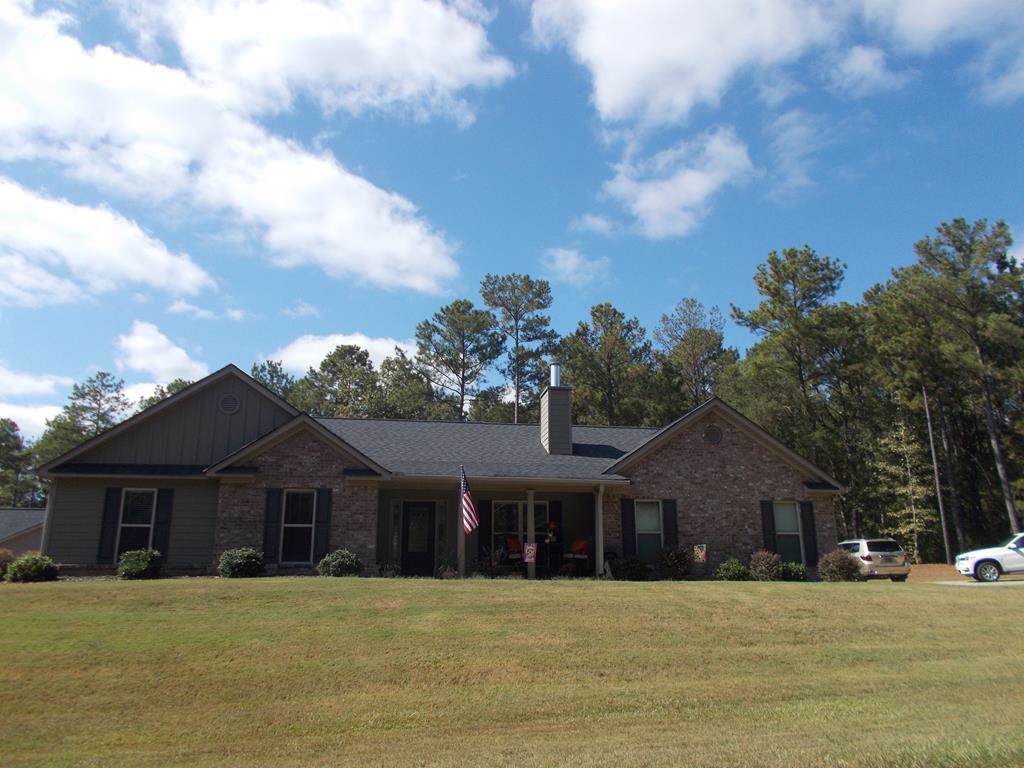 137 Evergreen Lane - Photo 1