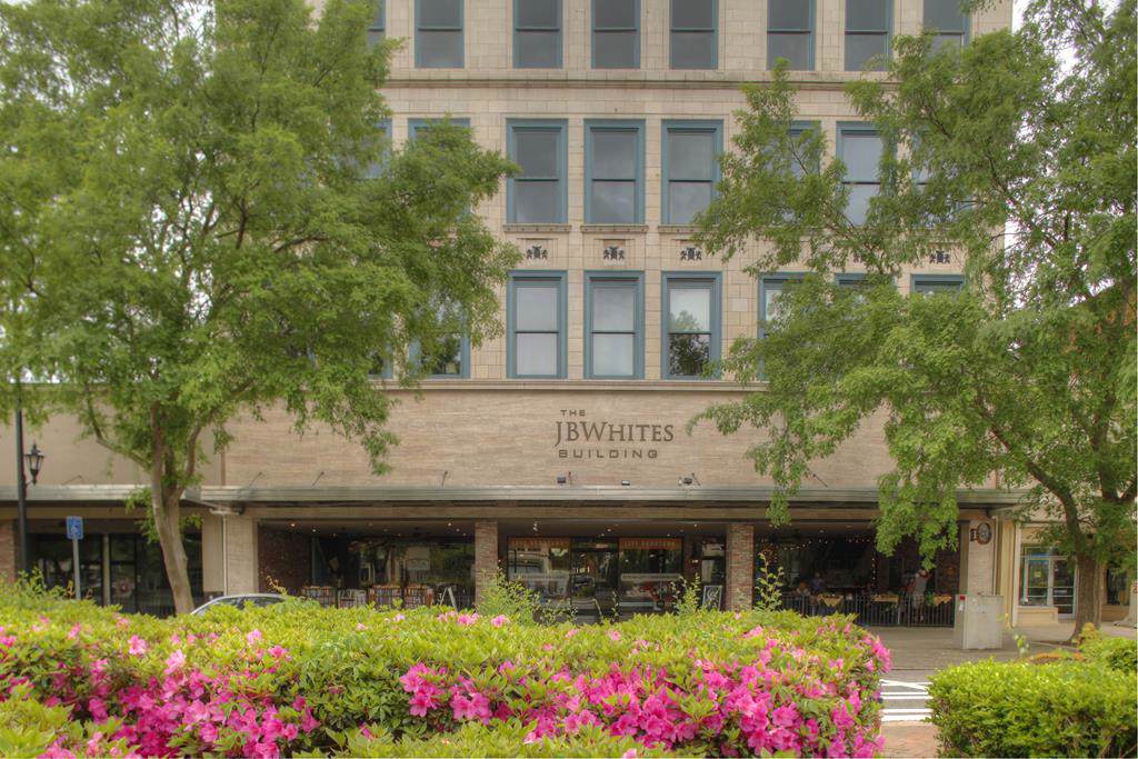 936 Broad Street - Photo 1