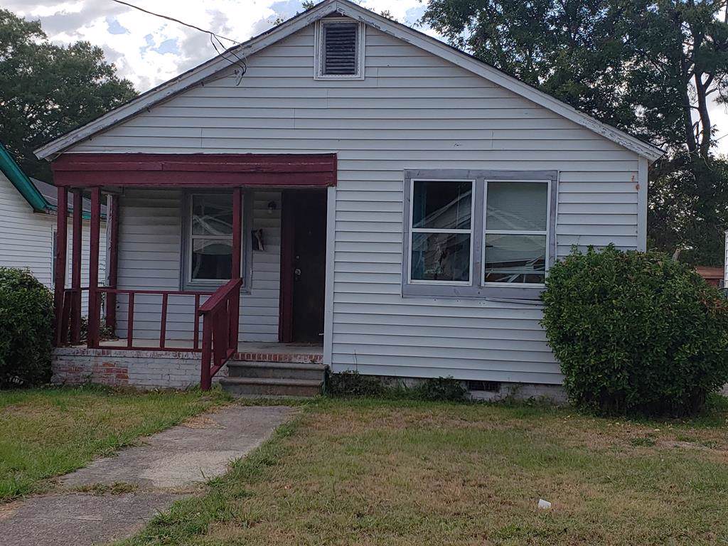 1657 Douglas Street - Photo 1