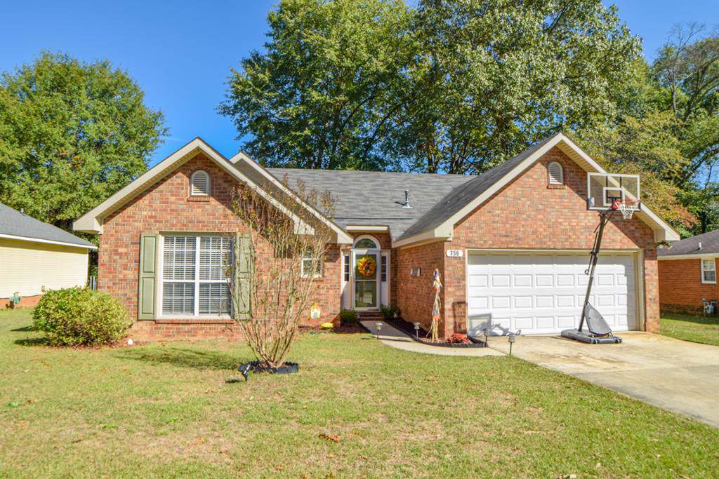 756 Palm Drive - Photo 1