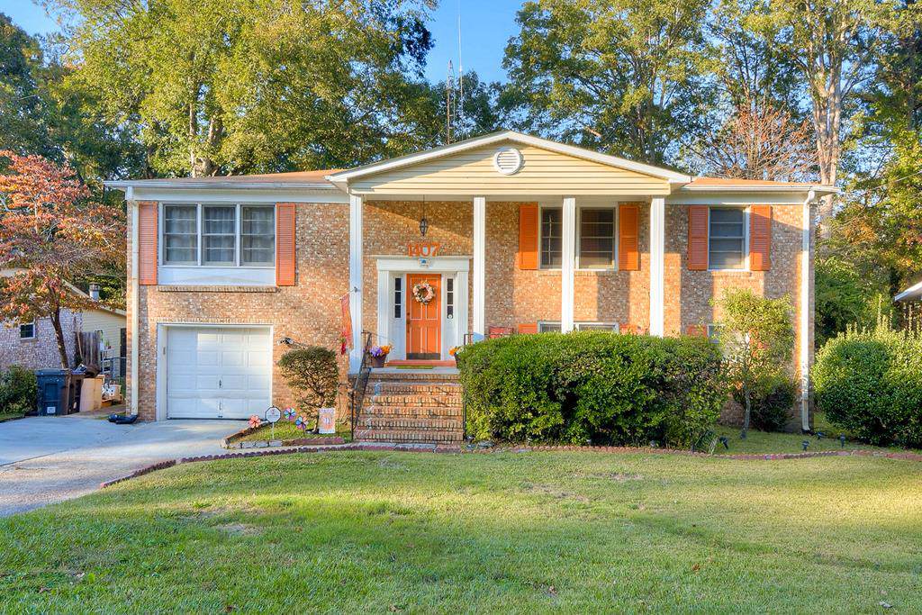 1407 Springfield Circle - Photo 1