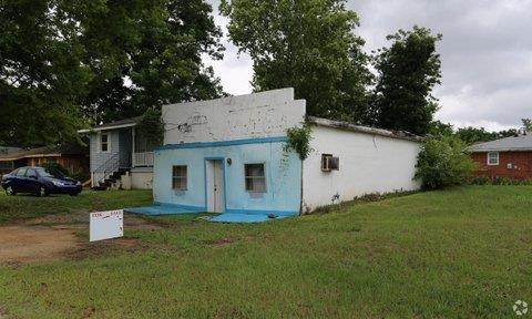 810 15th Avenue - Photo 1