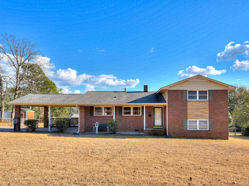 1829 Courtney Drive - Photo 1
