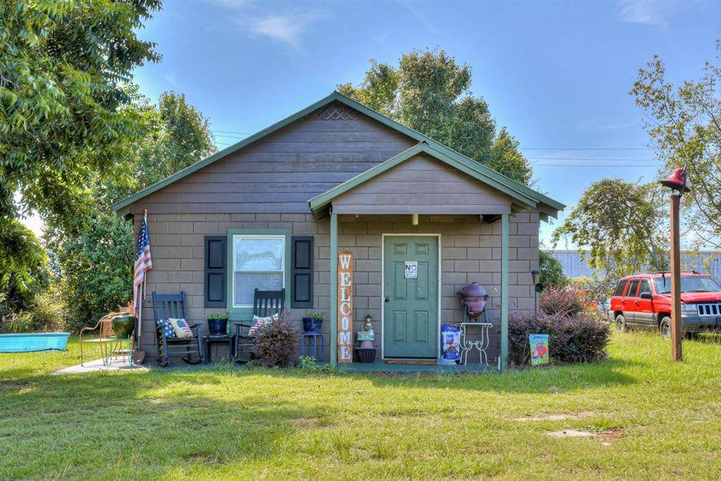 1768 Lumpkin Road - Photo 1