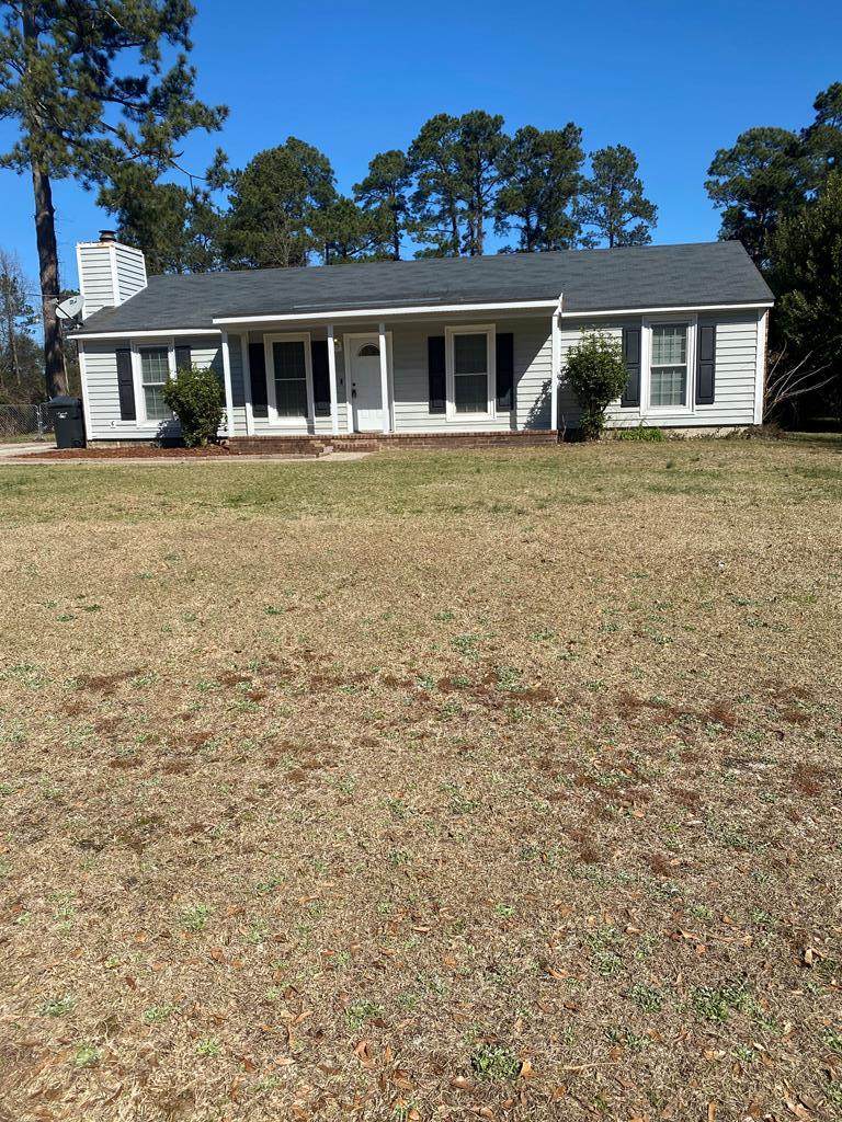 1503 Pine Ridge Drive E - Photo 1