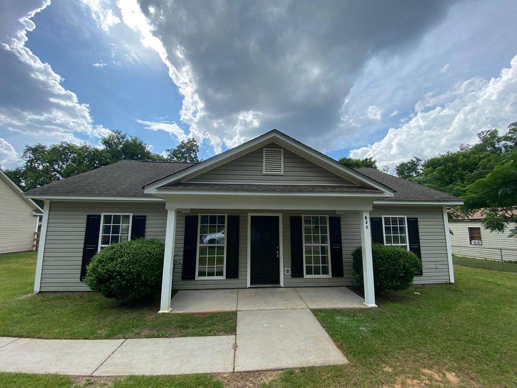 241 Charleston Street Se - Photo 1