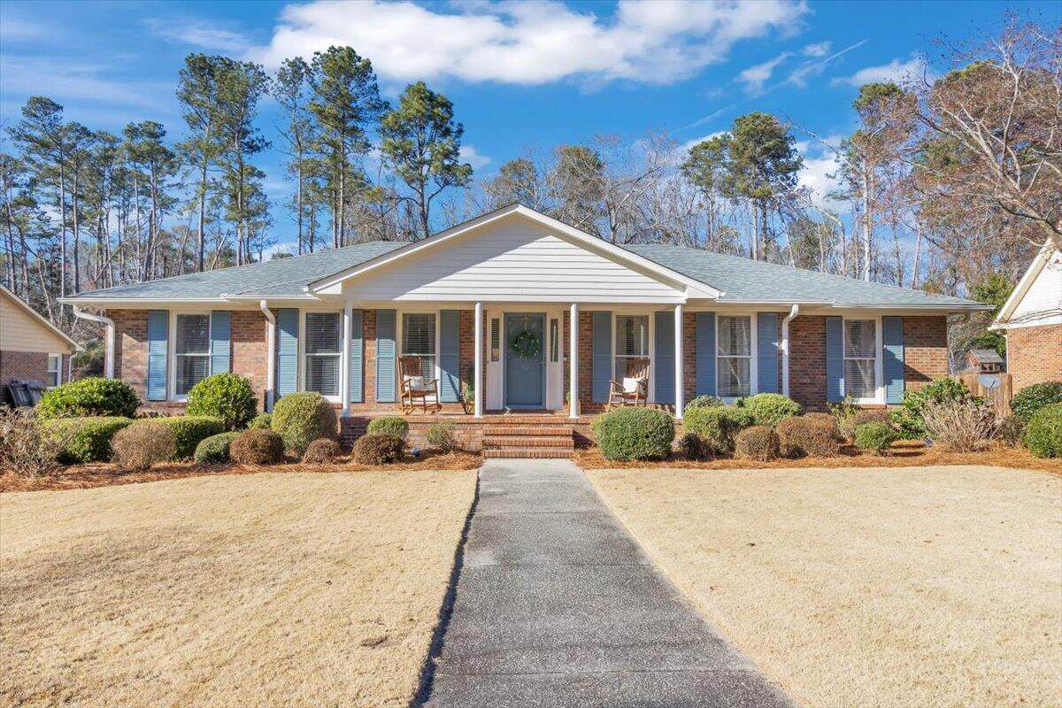 823 Greenwood Drive - Photo 1