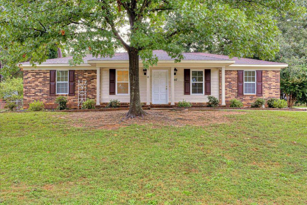 407 Park Way Drive - Photo 1
