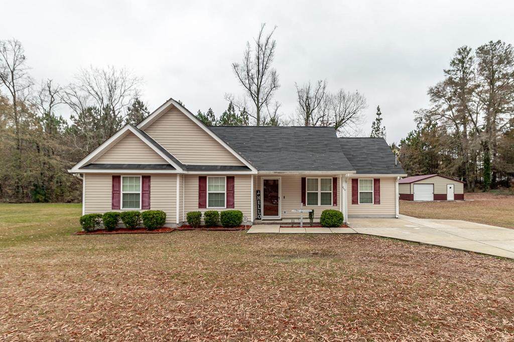 844 Pine Lane - Photo 1
