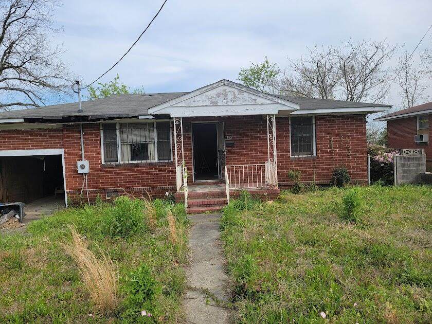 1852 Old Savannah Road - Photo 1