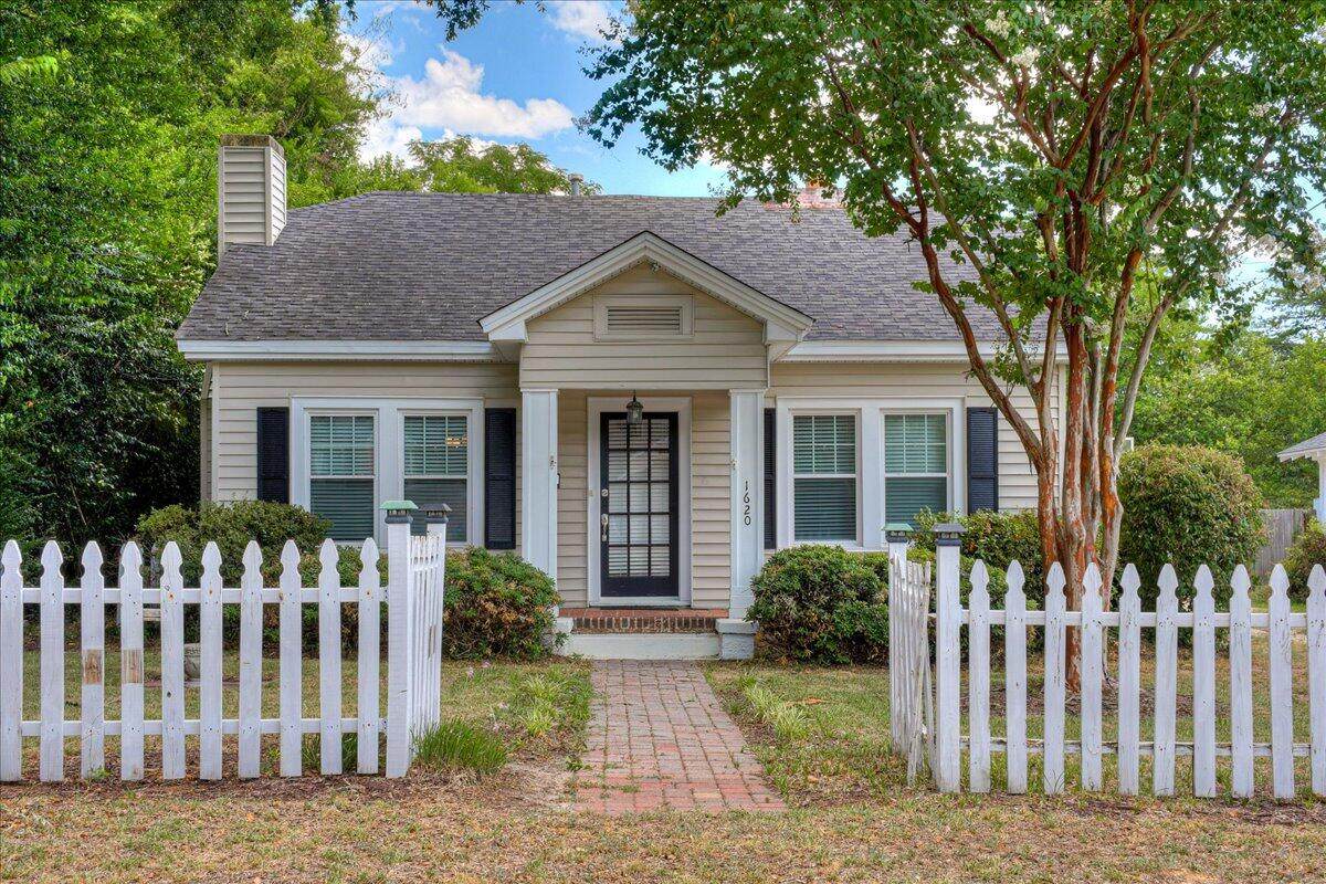 1620 Monte Sano Avenue - Photo 1
