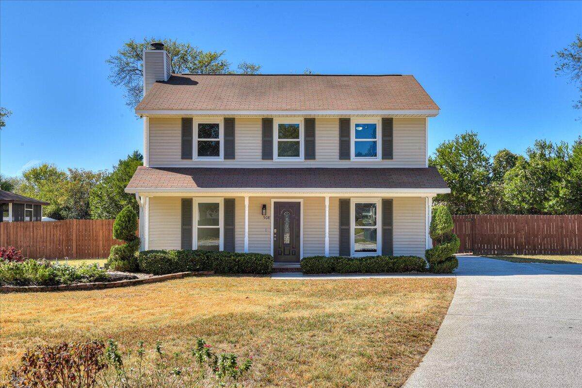 508 Hillcrest Court - Photo 1