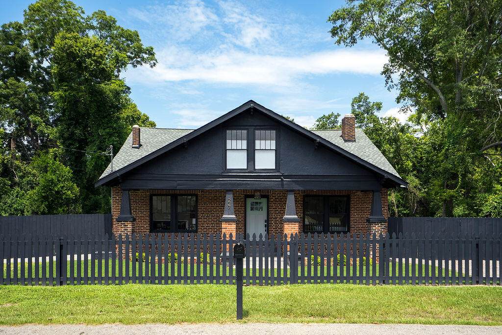 227 Kershaw Street - Photo 1