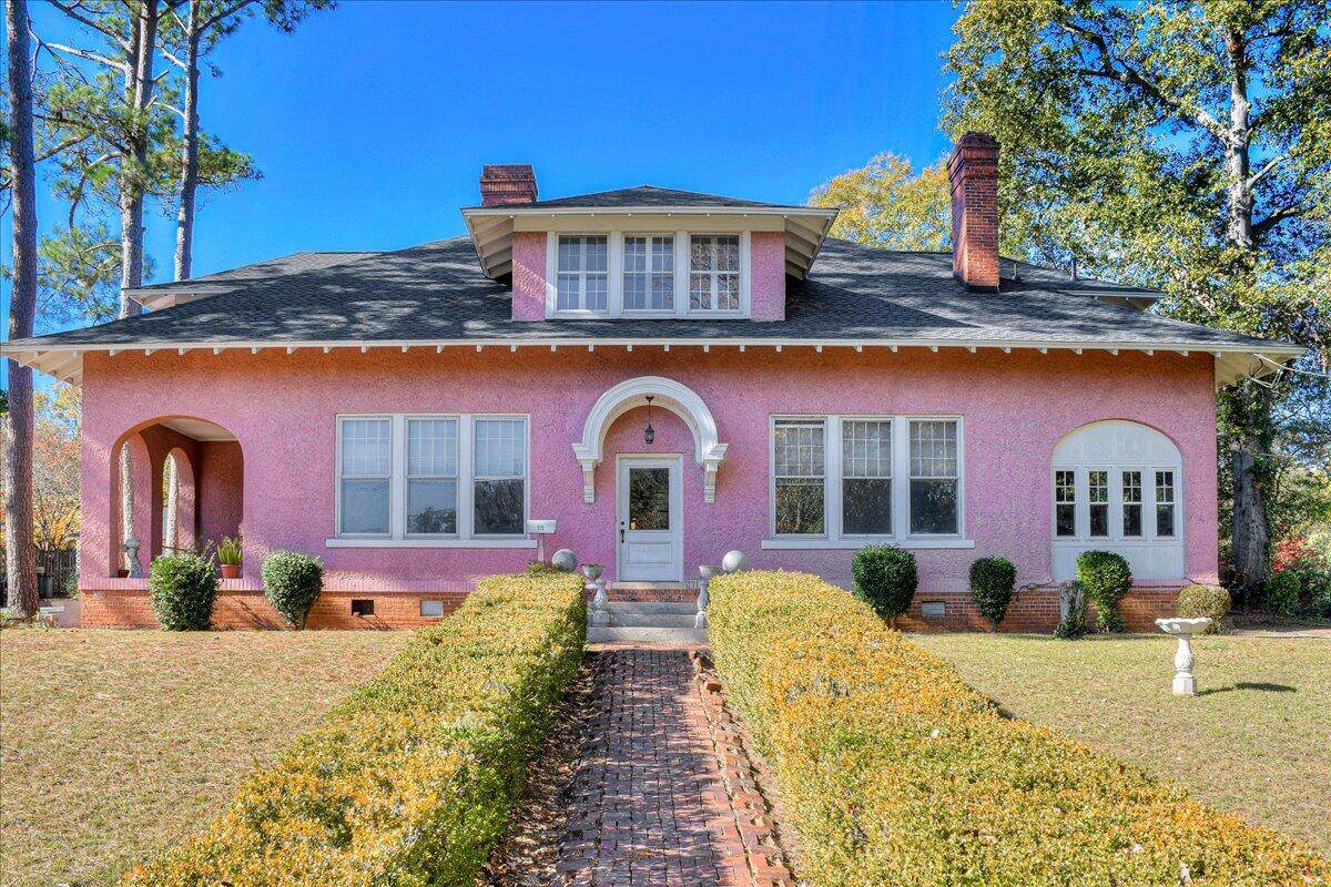 915 Heard Avenue - Photo 1