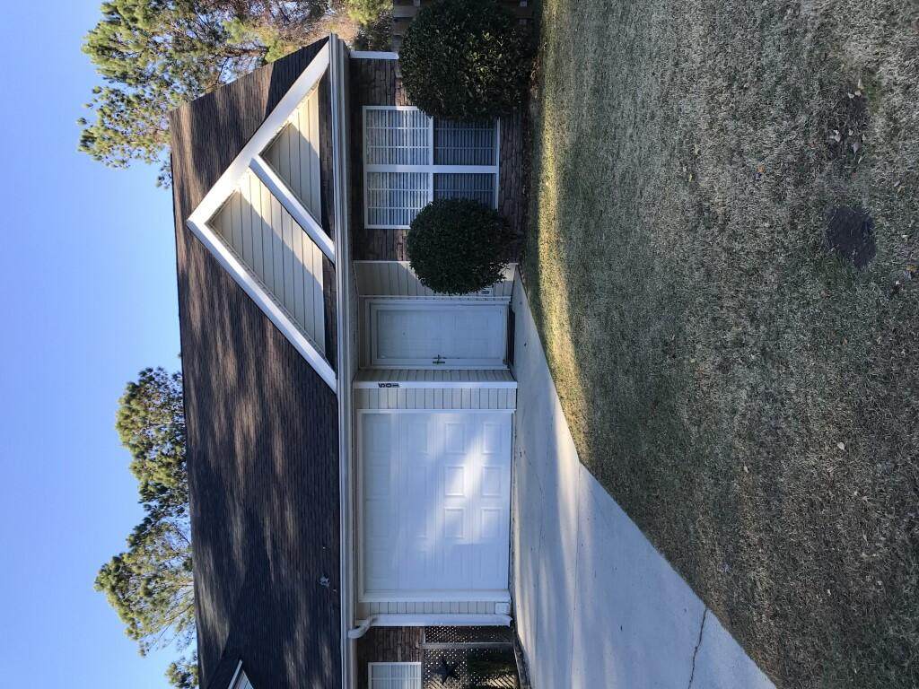 501 Bradley Court - Photo 1