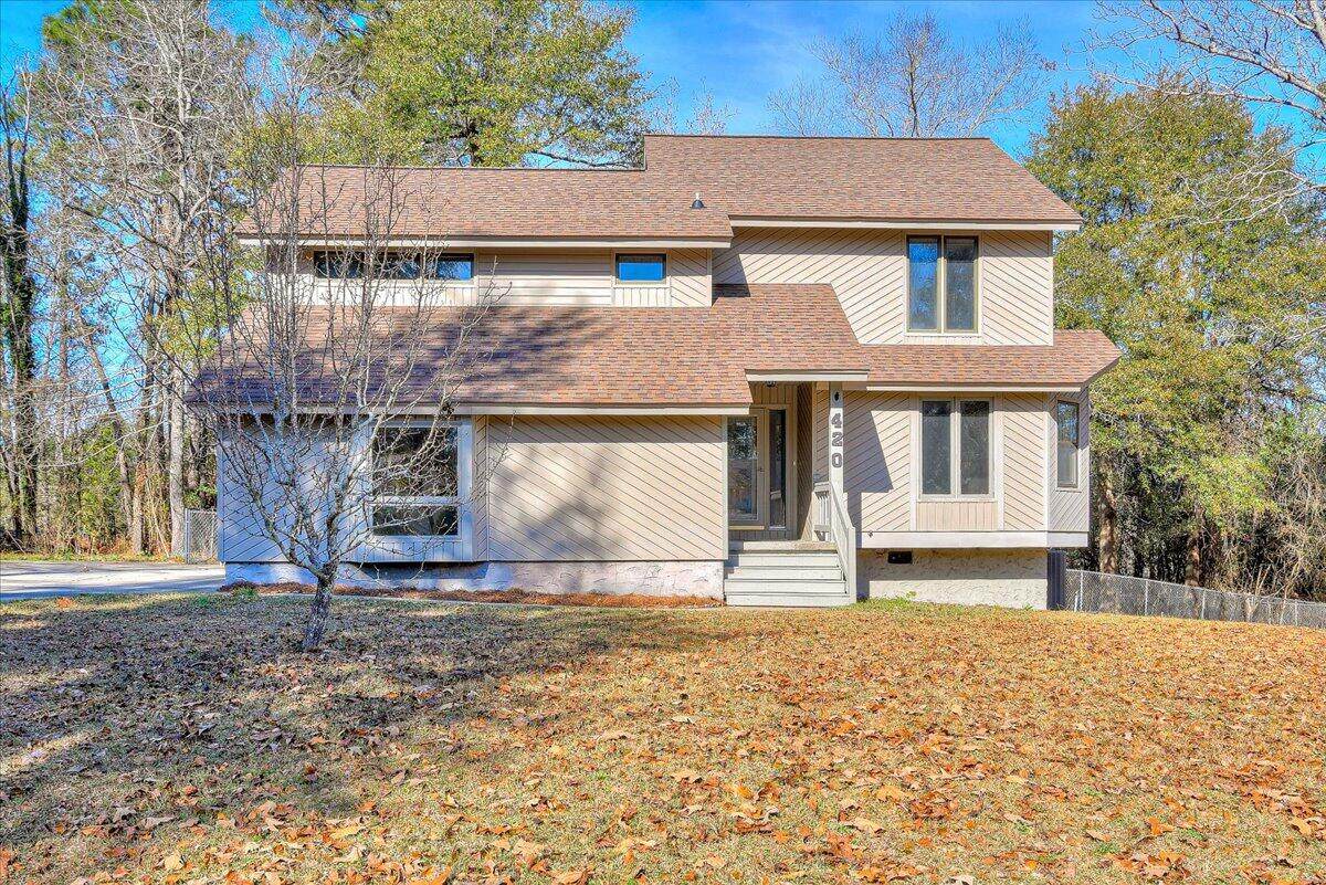 420 Summit Drive - Photo 1