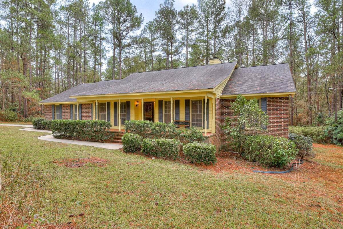 1006 Tamarack Drive - Photo 1