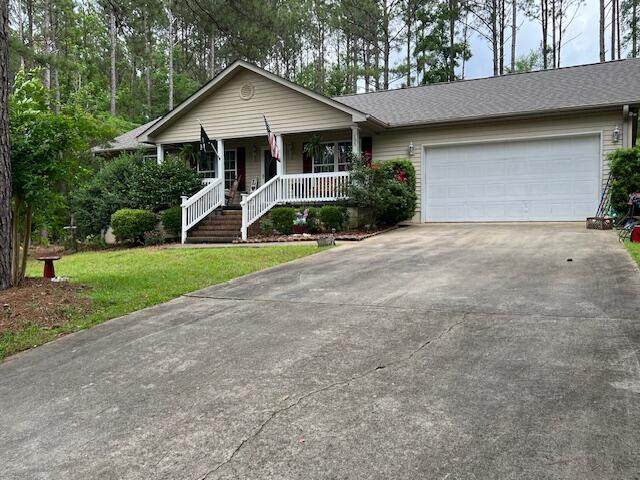 105 Arbor Lane - Photo 1