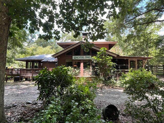 837 Linger Long Road - Photo 1